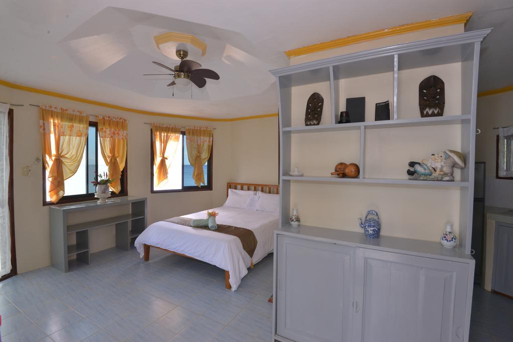 Lanas Beach Resort Romblon Island Rom bilde